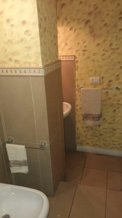 Bastiano'S Rooms Catania Exterior photo