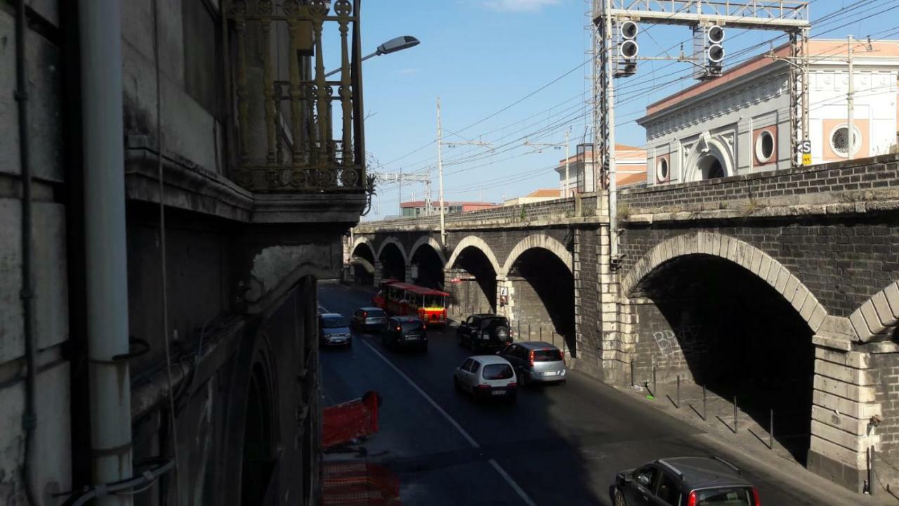 Bastiano'S Rooms Catania Exterior photo